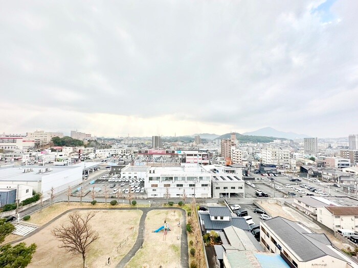 物件内観写真15　(室内からの展望)