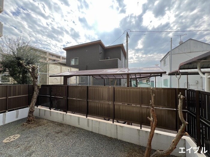 物件内観写真15　(室内からの展望)