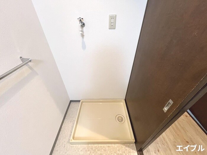 物件内観写真19　(洗濯機置場)