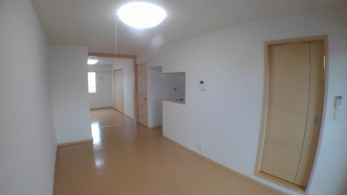 物件内観写真4　(居室)