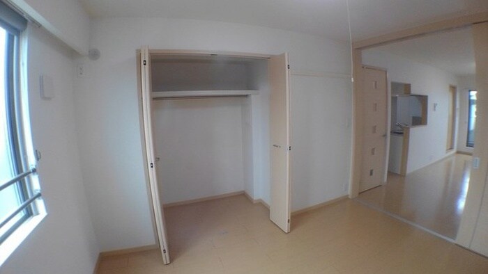 物件内観写真10　(収納)