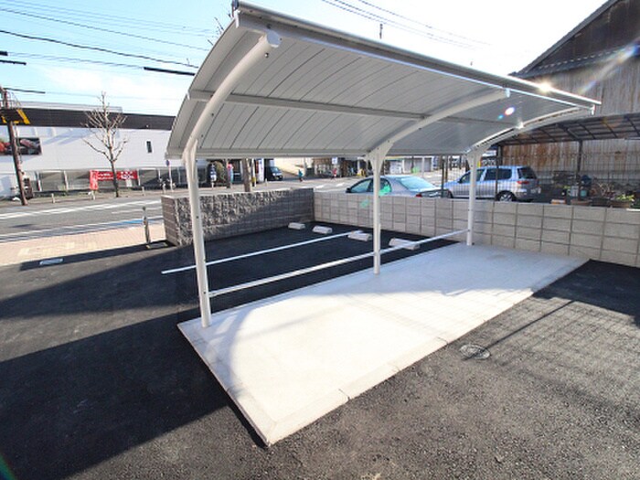 物件外観写真3　(駐輪場)