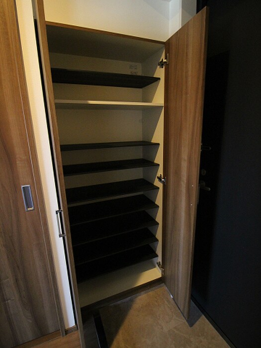 物件内観写真17　(靴箱)