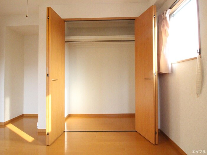 物件内観写真5　(収納)