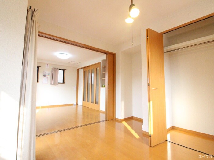 物件内観写真18　(居室)