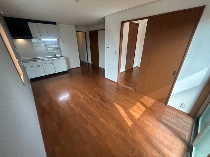 物件内観写真4　(居室)