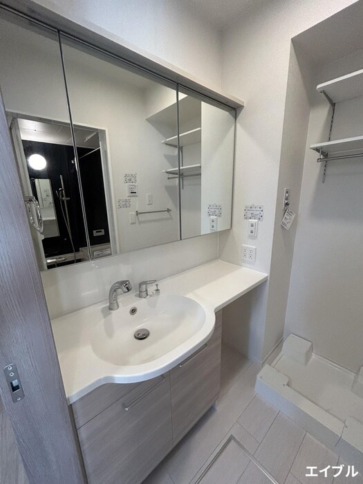 物件内観写真7　(洗面)