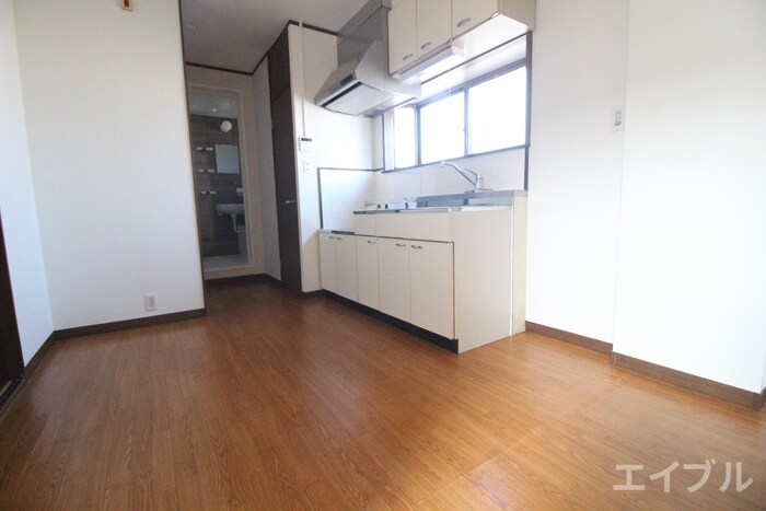 物件内観写真7　(居室)