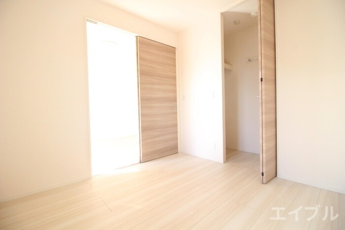 物件内観写真9　(居室)