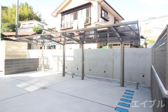 物件外観写真5　(駐輪場)