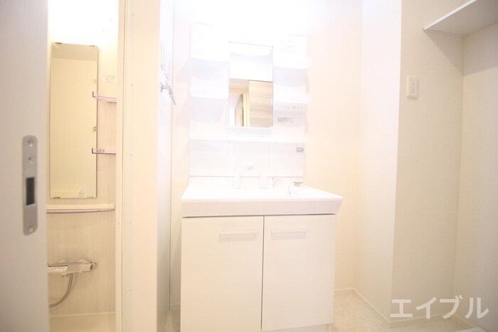 物件内観写真12　(洗面)