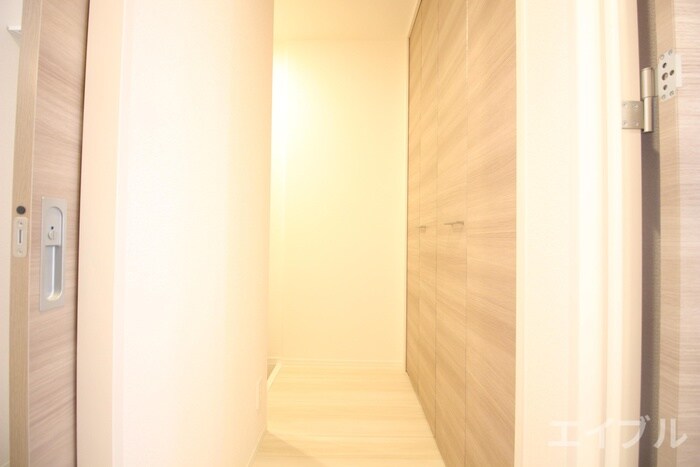 物件内観写真17　(廊下)