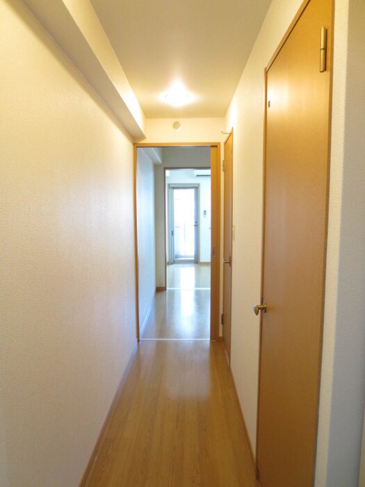 物件内観写真15　(玄関)