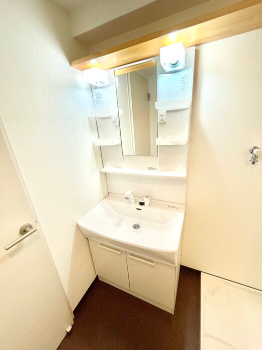 物件内観写真12　(洗面)