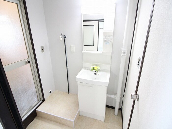 物件内観写真11　(洗面)