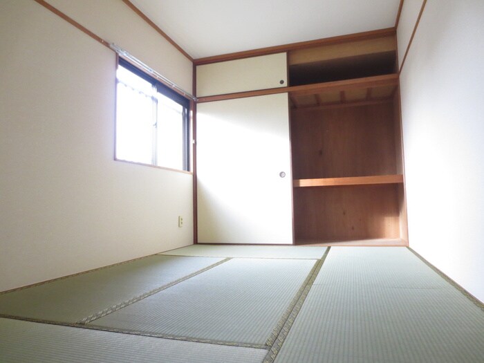 物件内観写真13　(居室)