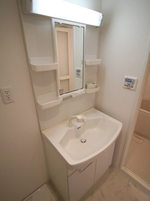 物件内観写真11　(洗面)