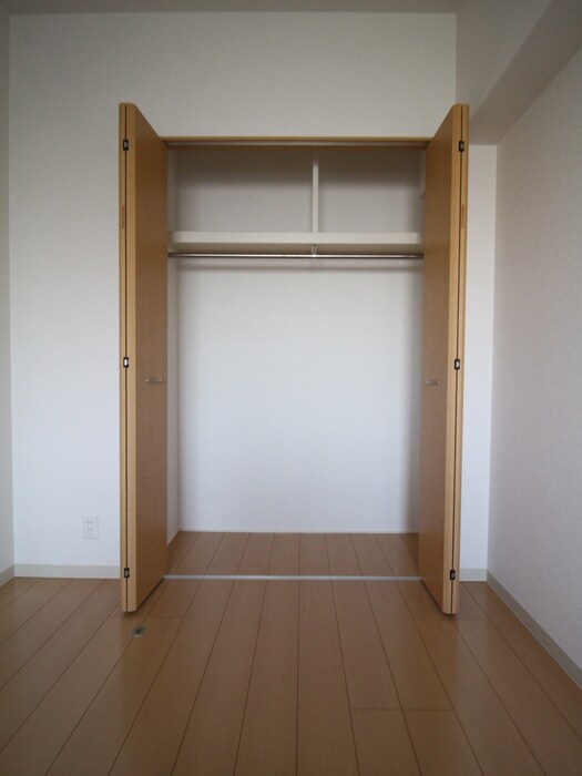 物件内観写真13　(収納)