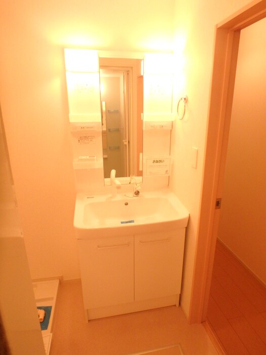 物件内観写真7　(洗面)