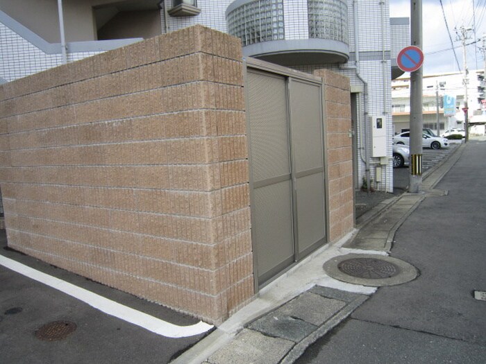 物件外観写真4　(建物設備)