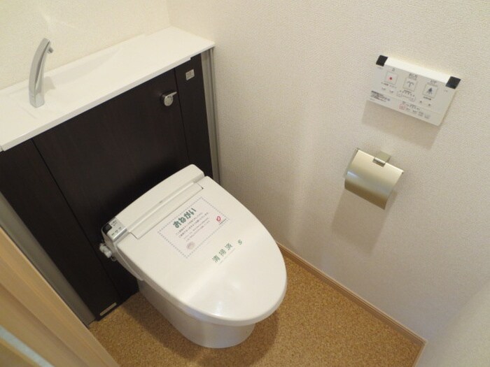 物件内観写真10　(トイレ)