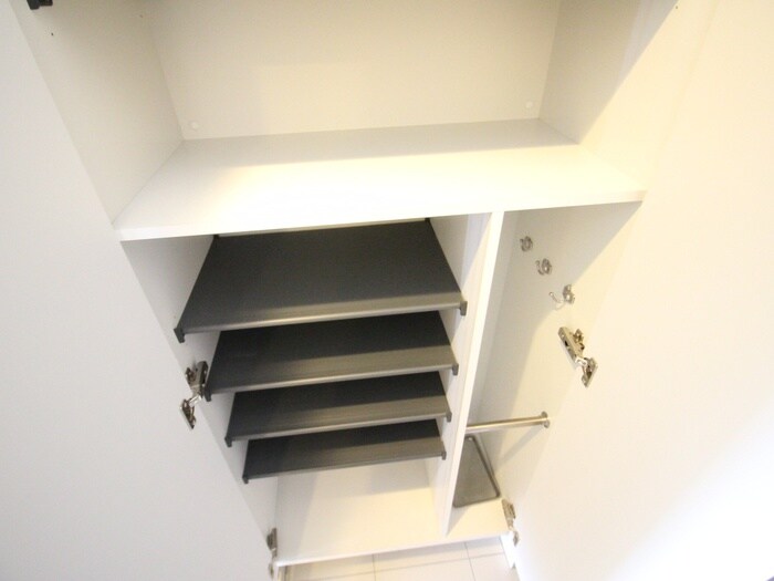 物件内観写真18　(靴箱)