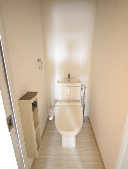 物件内観写真6　(トイレ)