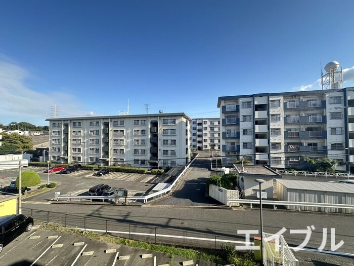 物件内観写真17　(室内からの展望)