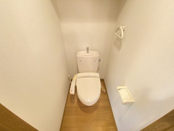 物件内観写真11　(トイレ)