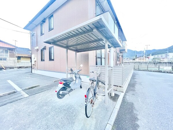 駐輪場