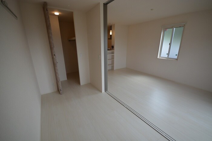 物件内観写真5　(居室)