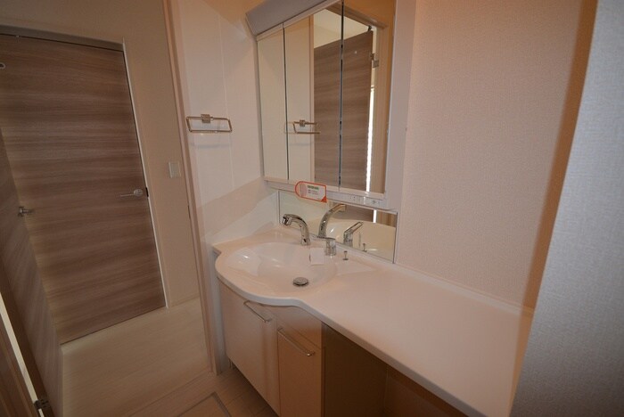 物件内観写真11　(洗面)