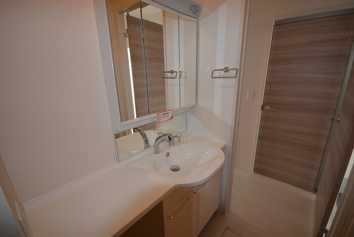 物件内観写真11　(洗面)