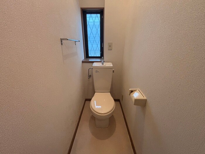 物件内観写真10　(トイレ)