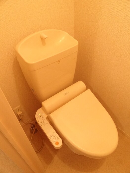 物件内観写真8　(トイレ)