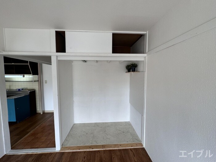 物件内観写真18　(収納)