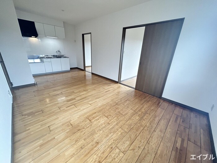 物件内観写真4　(居室)