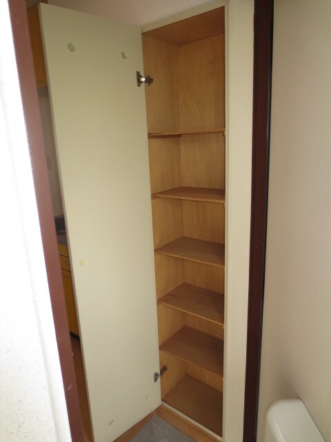 物件内観写真8　(靴箱)