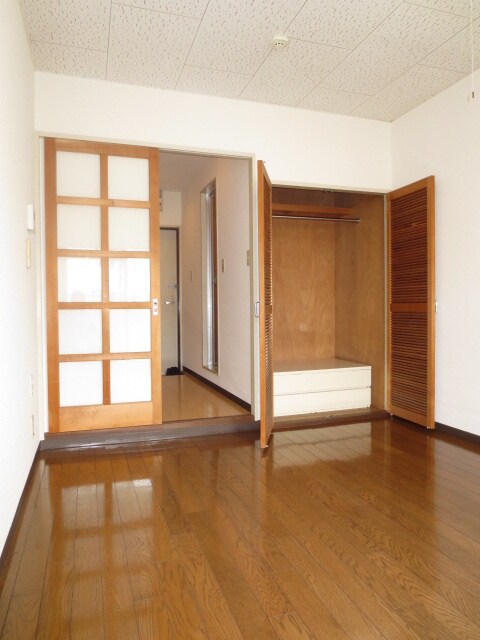 物件内観写真10　(居室)