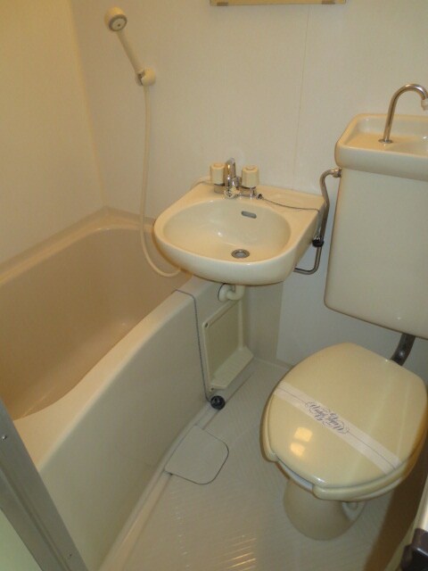 物件内観写真12　(バス／シャワールーム等)