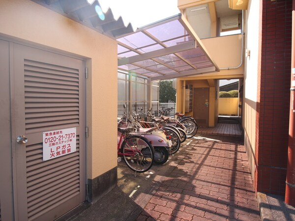 駐輪場