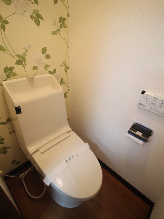 物件内観写真9　(トイレ)