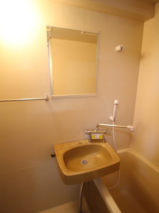 物件内観写真10　(洗面)