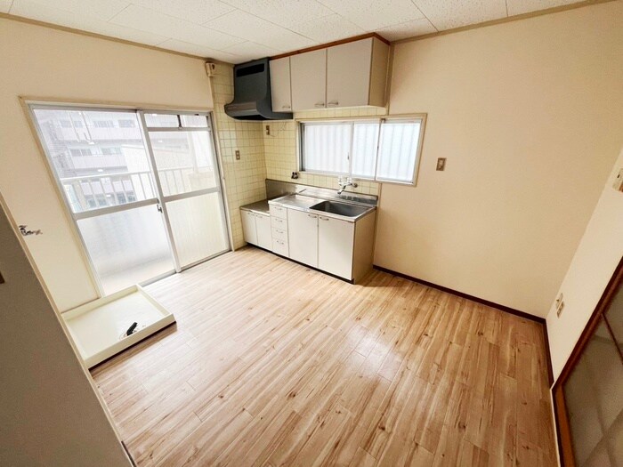 物件内観写真3　(居室)