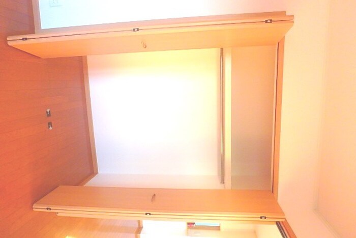 物件内観写真11　(収納)