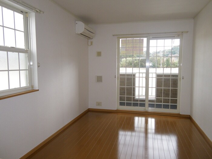 物件内観写真4　(内観写真)