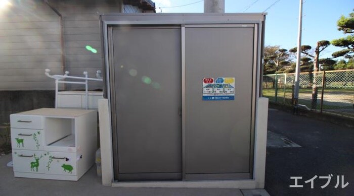 物件外観写真4　(建物設備)