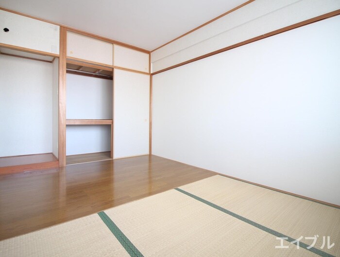 物件内観写真9　(居室)