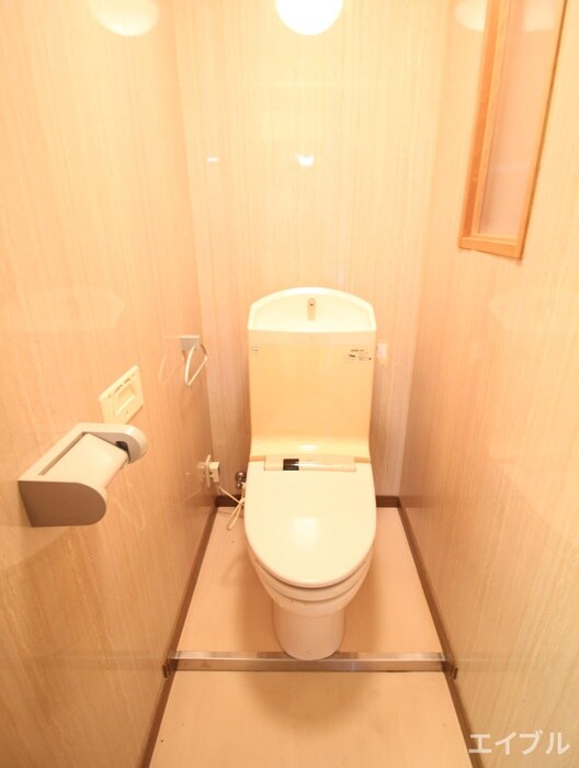 物件内観写真14　(トイレ)