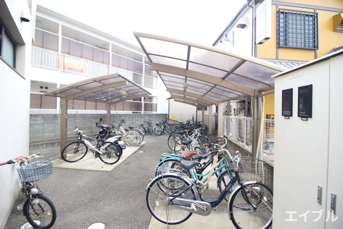物件外観写真5　(駐輪場)